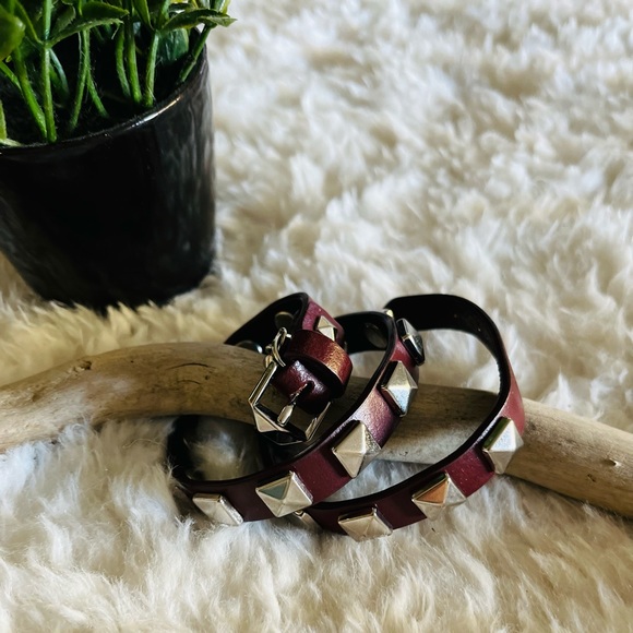 💜🌟SOLD!!!!!!!Rebecca Minkoff Wrap Bracelet🌟💜 - Picture 3 of 6